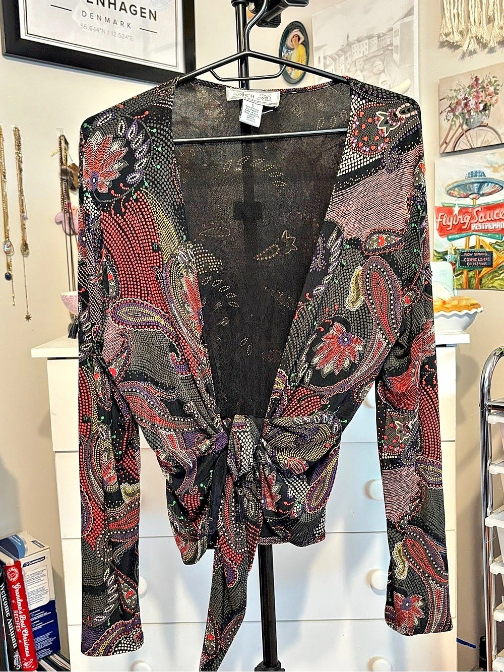 George Jil Paisley Tie Front Blouse in Black & Red Size Medium